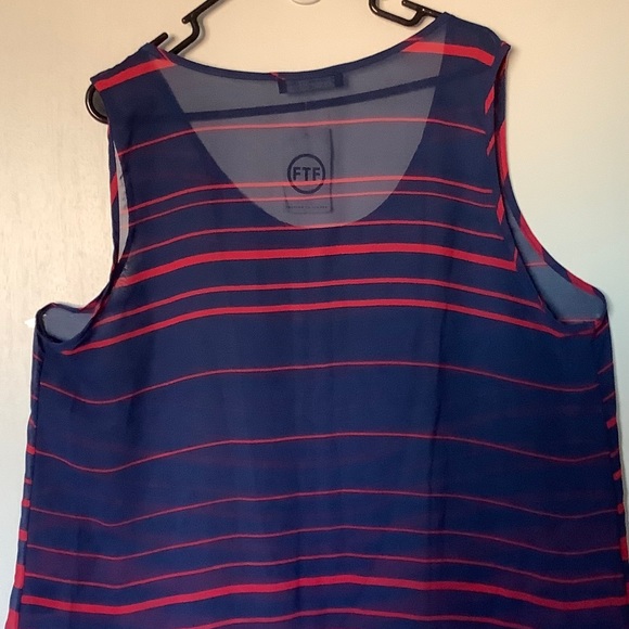 Fashion to Figure Sleeveless Lightweight Top - Size 2x - Picture 2 of 4